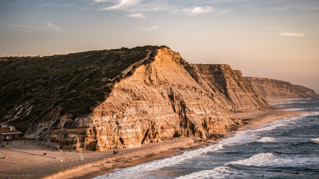 Ericeira surf photo - session at Ribeira d'Ilhas
