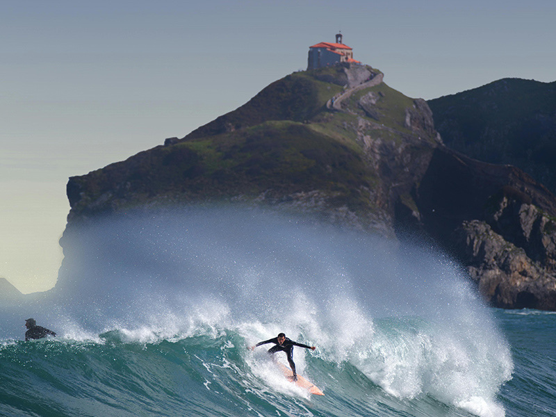 Mundaka left surf photo